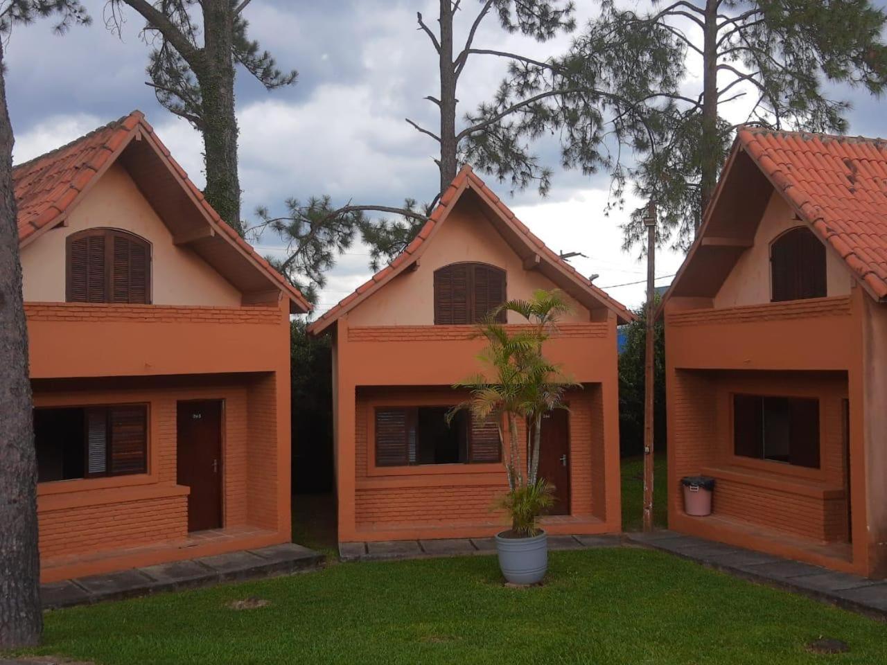 Eduardos Park Hotel Cotia  Bilik gambar